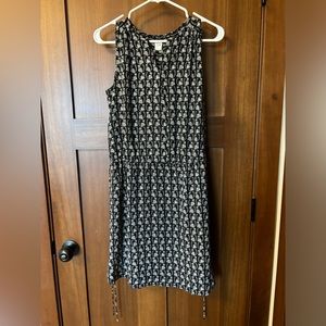 Gap black and white dress